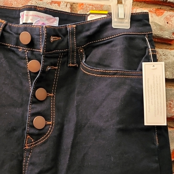 NWT No Boundaries Dark Blue Skinny Jeans - Picture 2 of 6